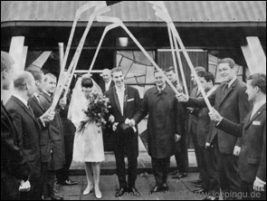 Horst Ludwig und Udo Diefenbach haben geheiratet. Das Bild zeigt Horst Ludwig mit Gattin.