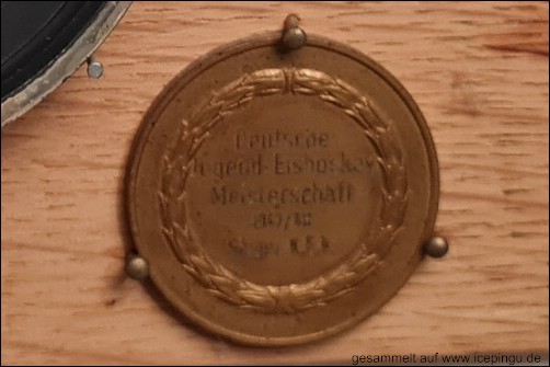 47/48 Ehrenplakette.
