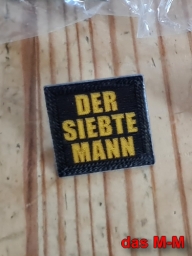 pins_buttons_nadeln_und_magnete44