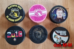 pucks25