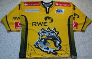 Saison-Trikot auswärts