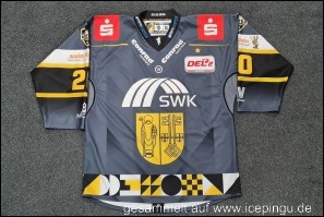 Saison-Trikot heim dunkel