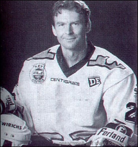 Saison-Trikot heim